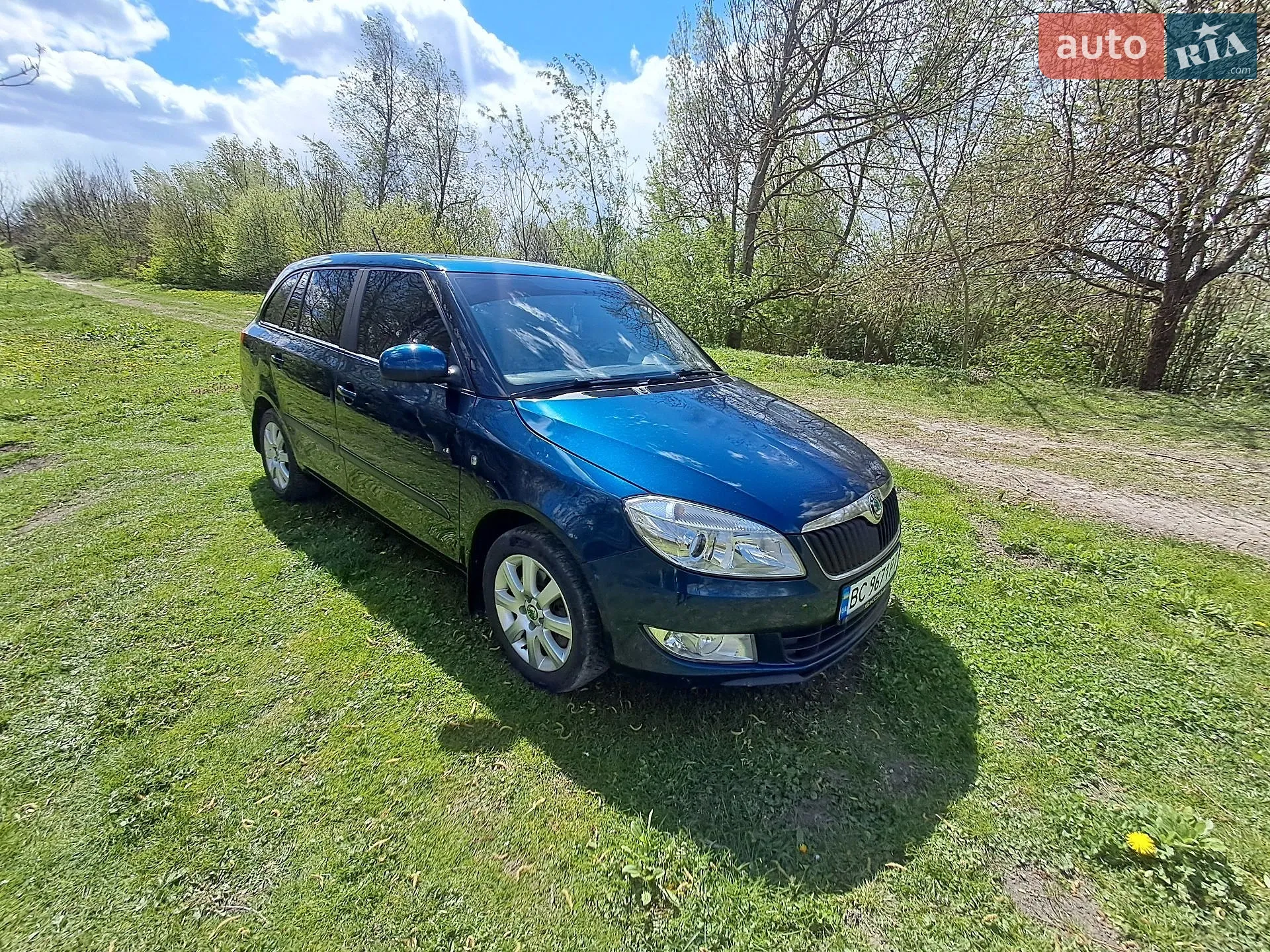 2011 Skoda Fabia - мініатюра 10