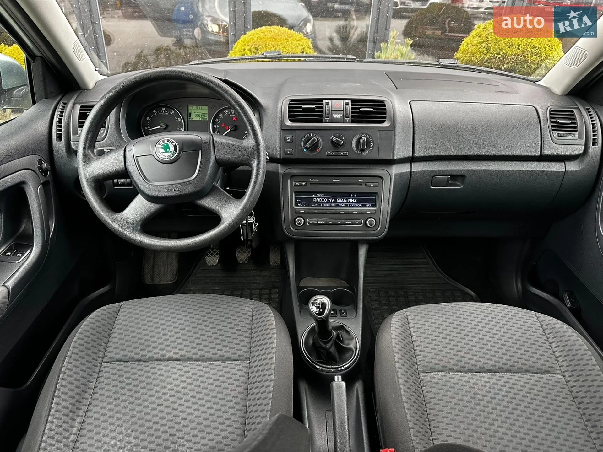 2010 Skoda Fabia - мініатюра 13