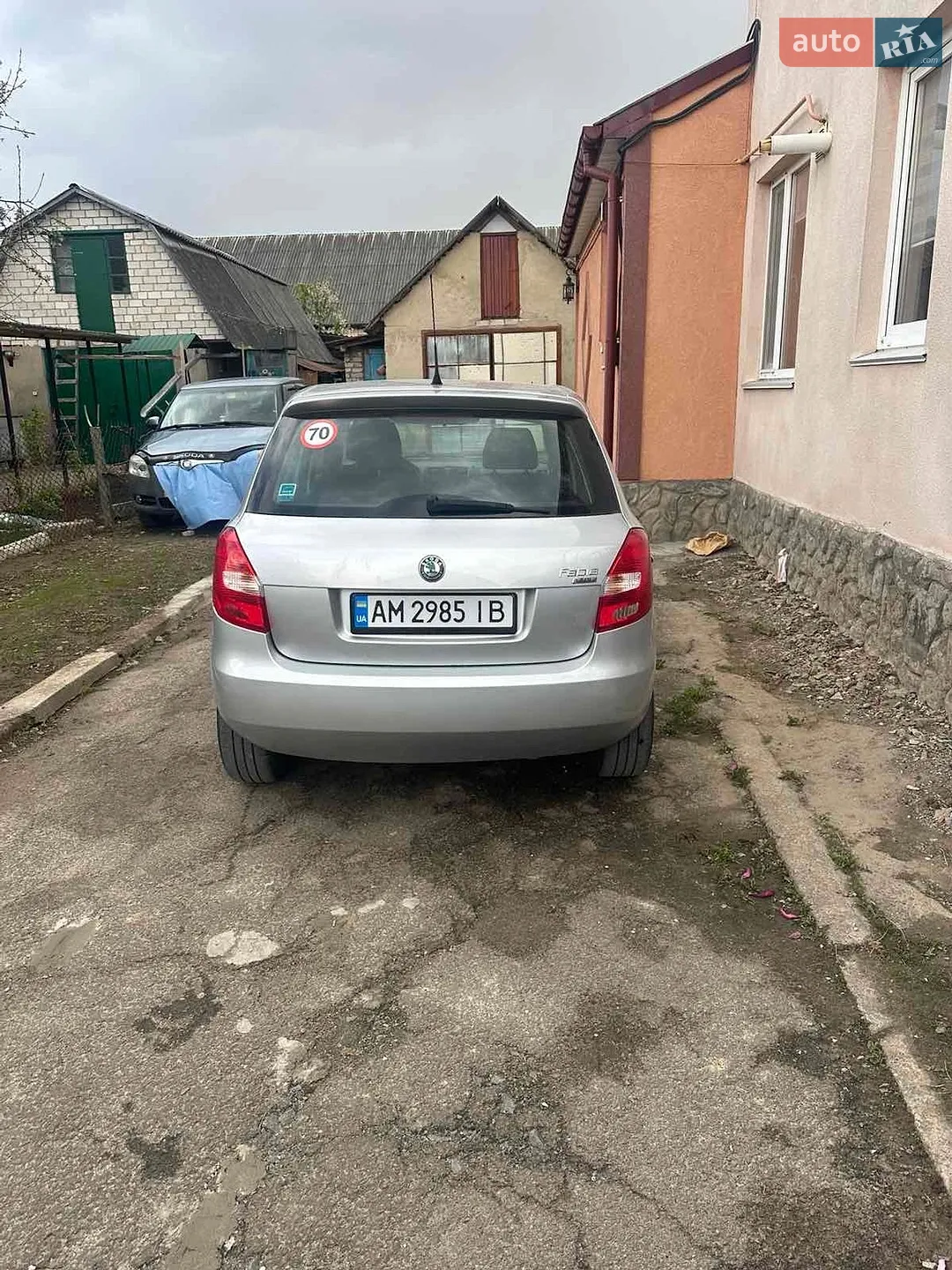 2011 Skoda Fabia - мініатюра 12