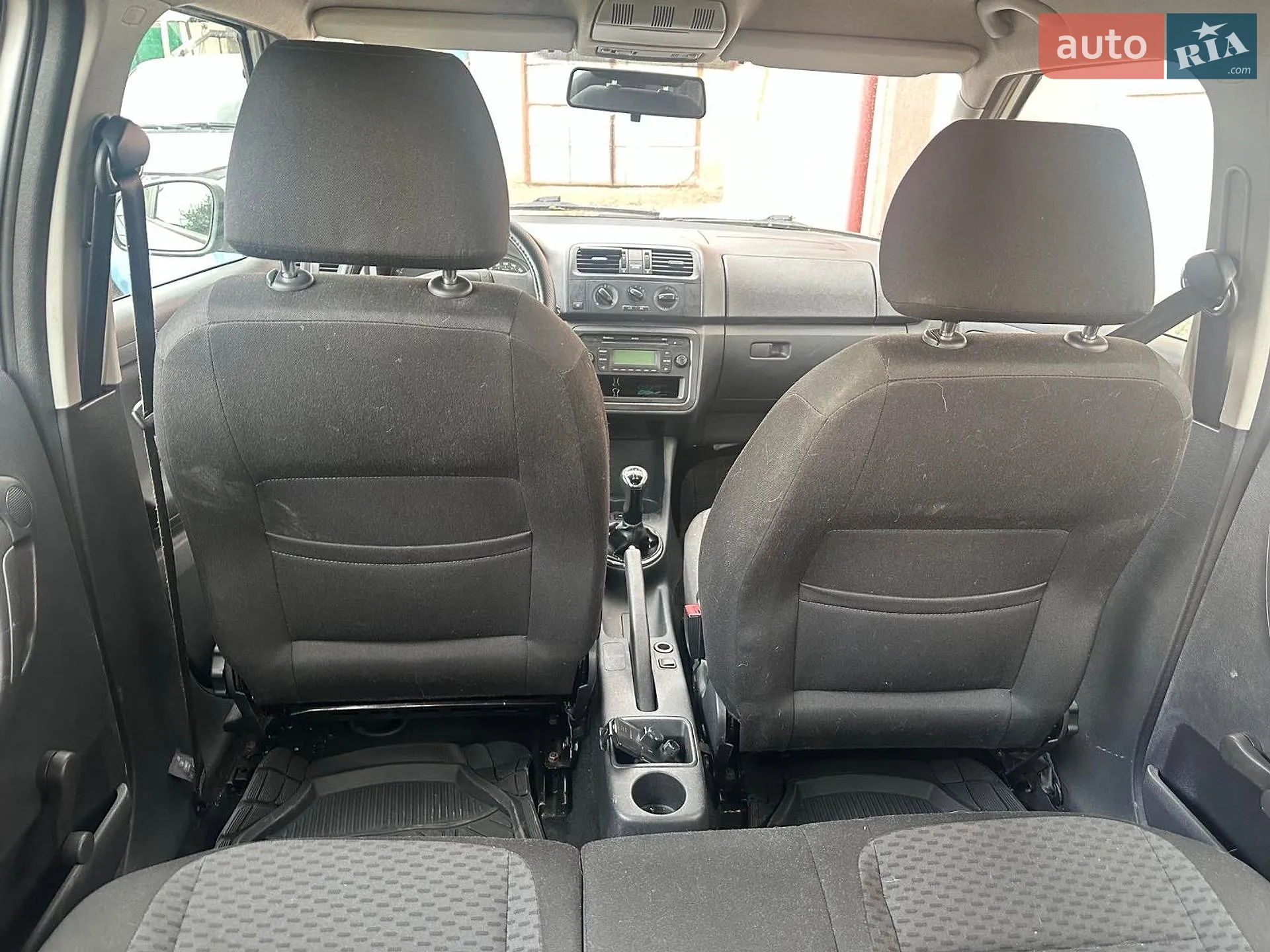 2011 Skoda Fabia - мініатюра 13