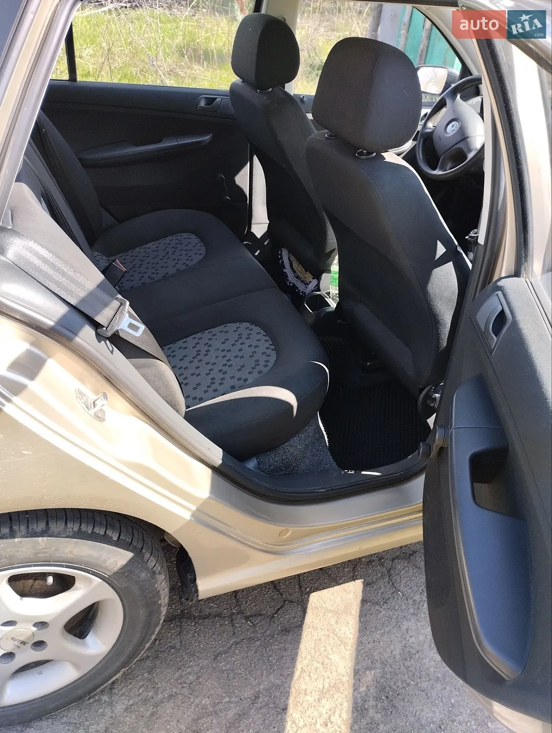 Skoda Fabia 2005 VIN TMBJC26Y564464648 фото оголошення 9 з 11