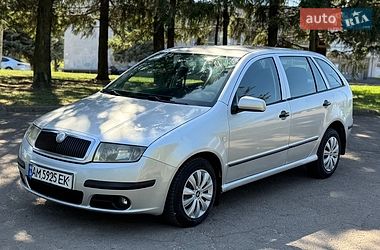 Универсал Skoda Fabia 2005 в Ровно