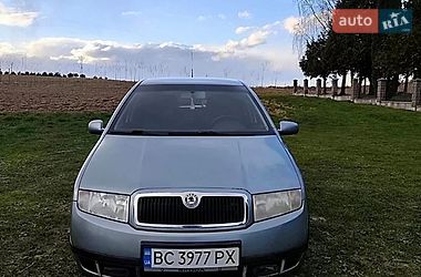 Хетчбек Skoda Fabia 2002 в Новому Калинові