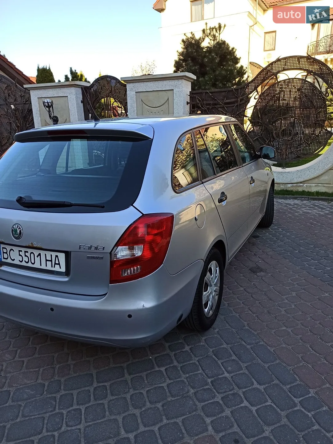2011 Skoda Fabia - мініатюра 6