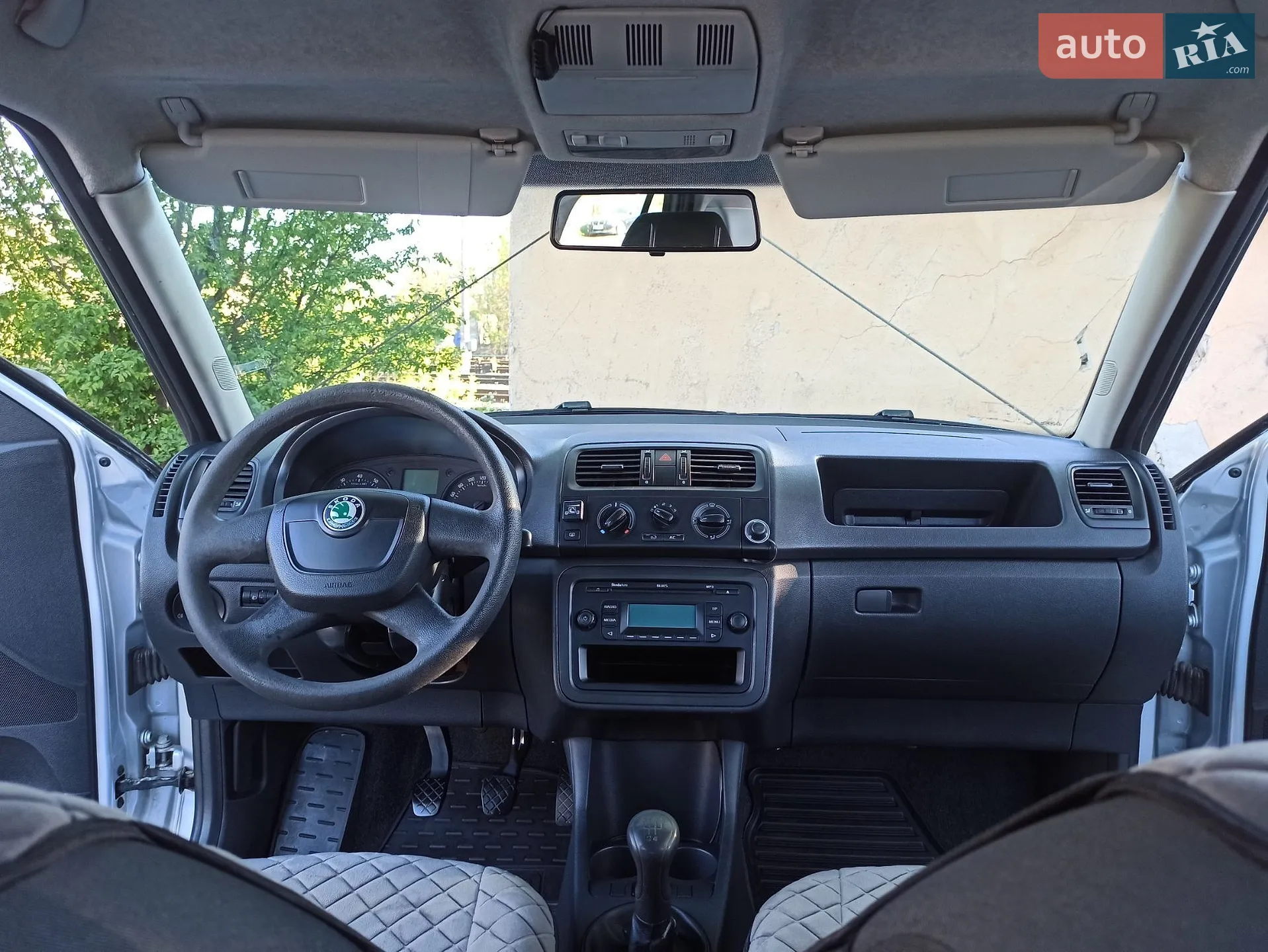 2011 Skoda Fabia - мініатюра 11