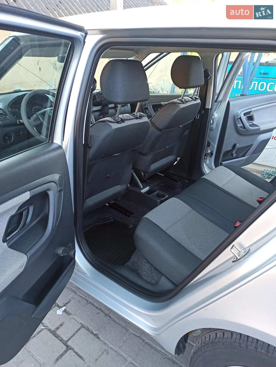 2011 Skoda Fabia - мініатюра 19