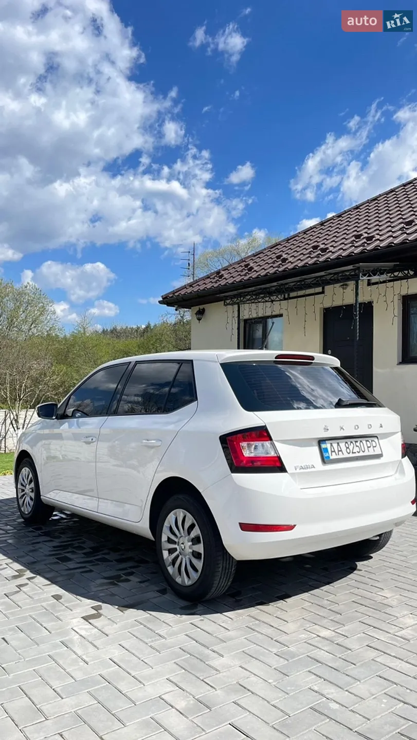 2019 Skoda Fabia - мініатюра 5
