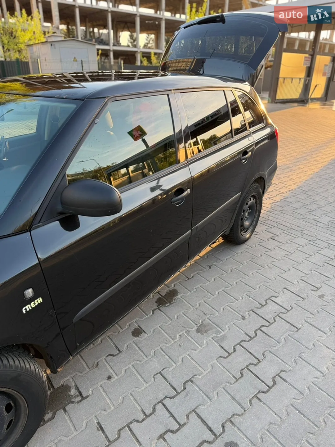 2012 Skoda Fabia - мініатюра 2