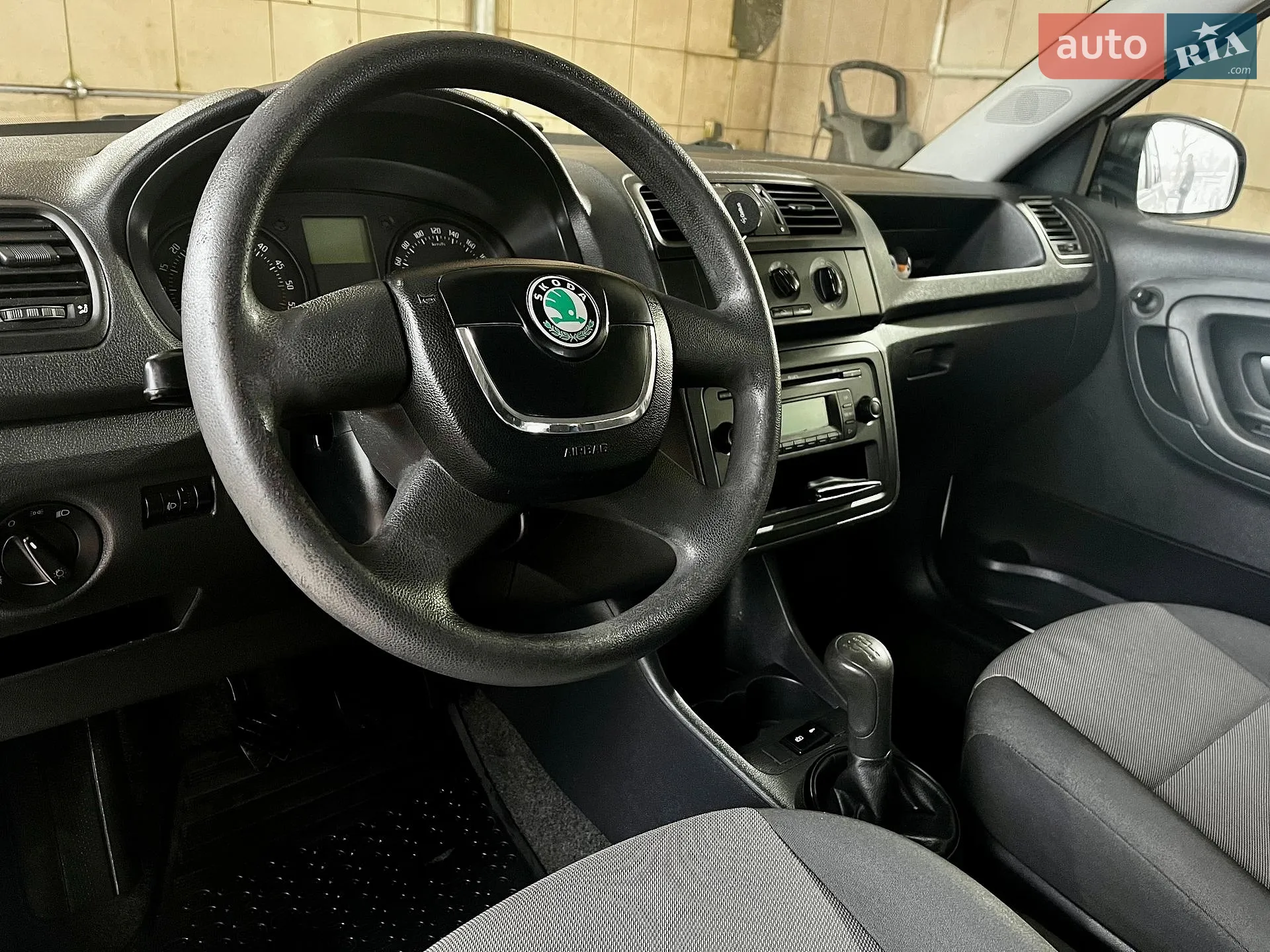 2012 Skoda Fabia - мініатюра 3