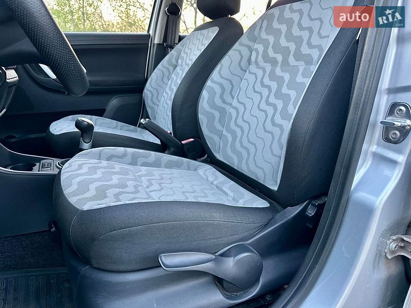 Хэтчбек Skoda Fabia 2010 в Сумах фото 33 Хэтчбек Skoda Fabia 2010 в Сумах
