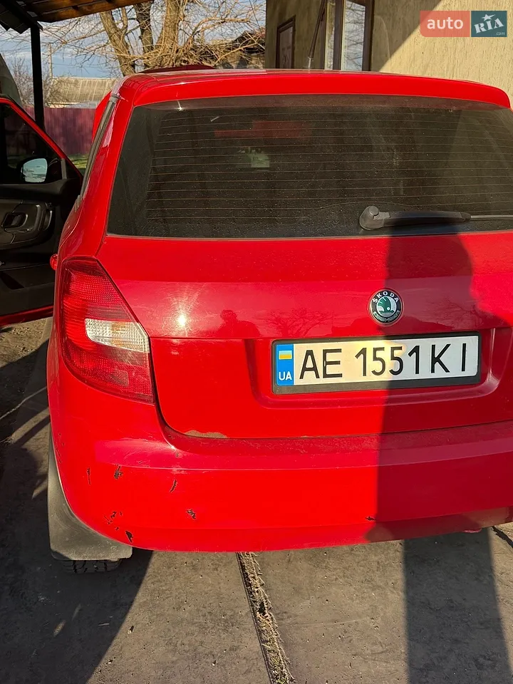 2012 Skoda Fabia - мініатюра 9