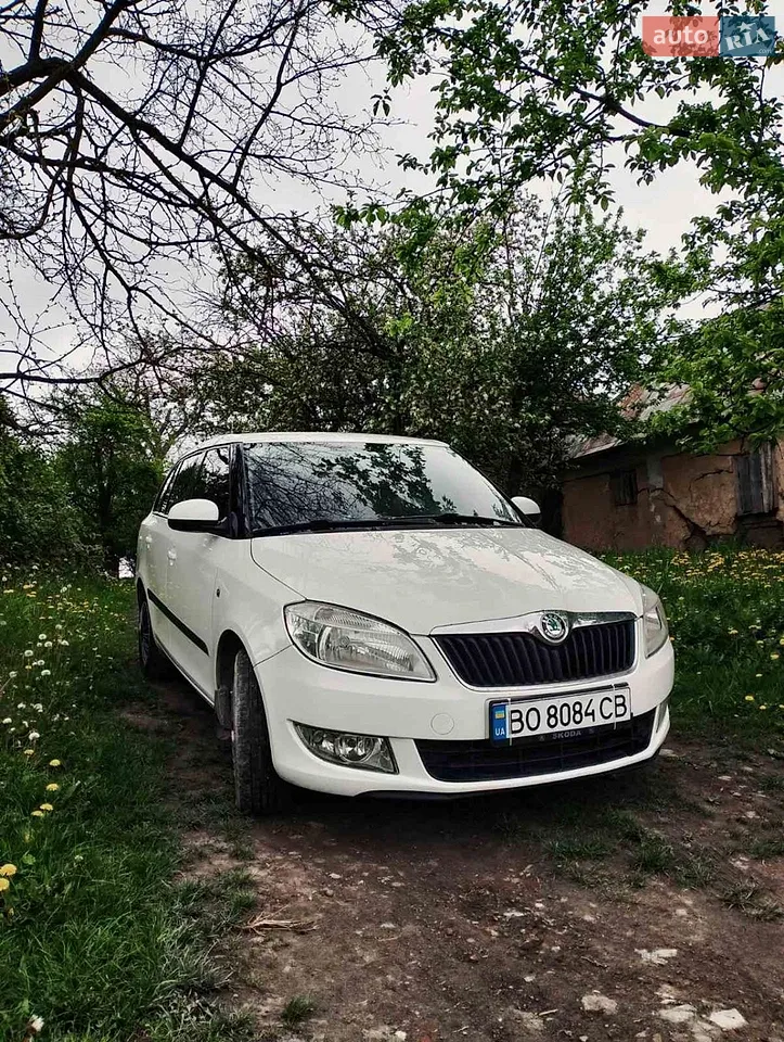 2011 Skoda Fabia - мініатюра 11