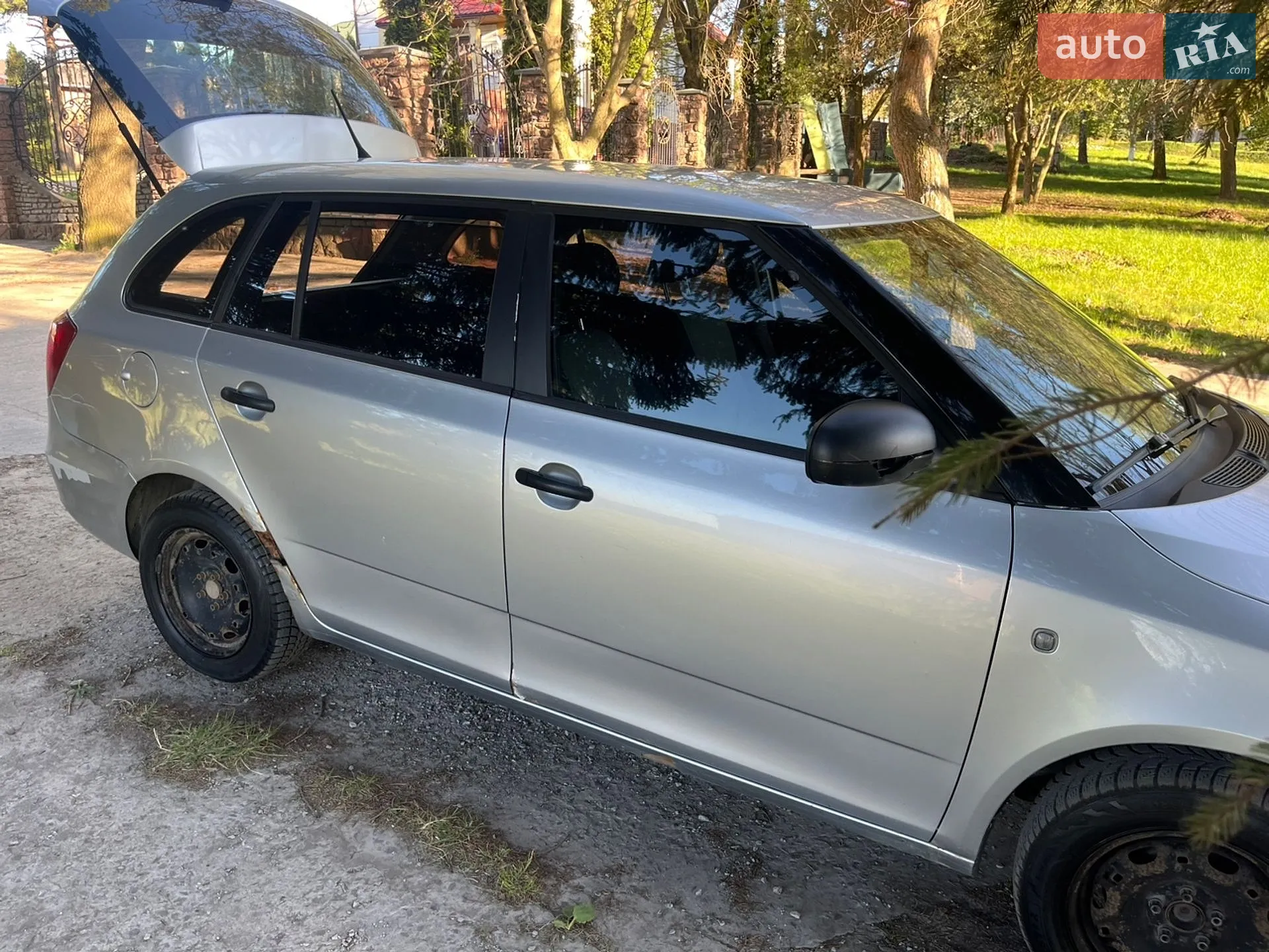 2011 Skoda Fabia - мініатюра 5