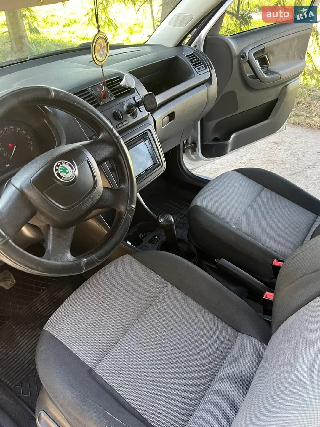 2011 Skoda Fabia - мініатюра 9