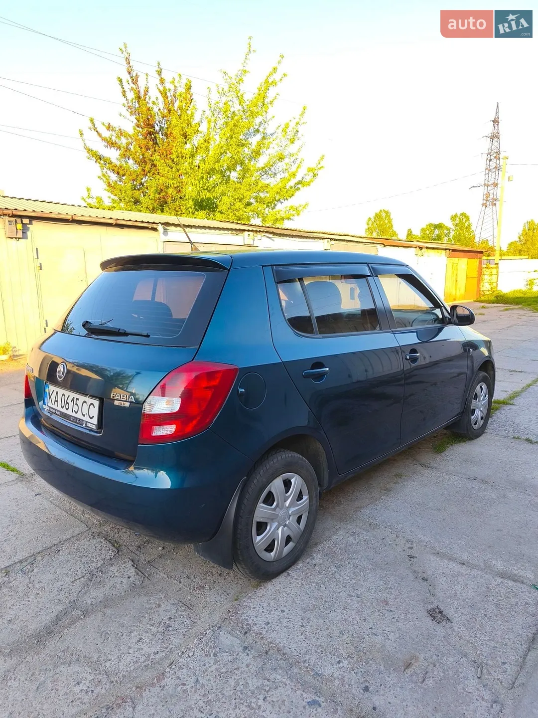 2011 Skoda Fabia - мініатюра 4