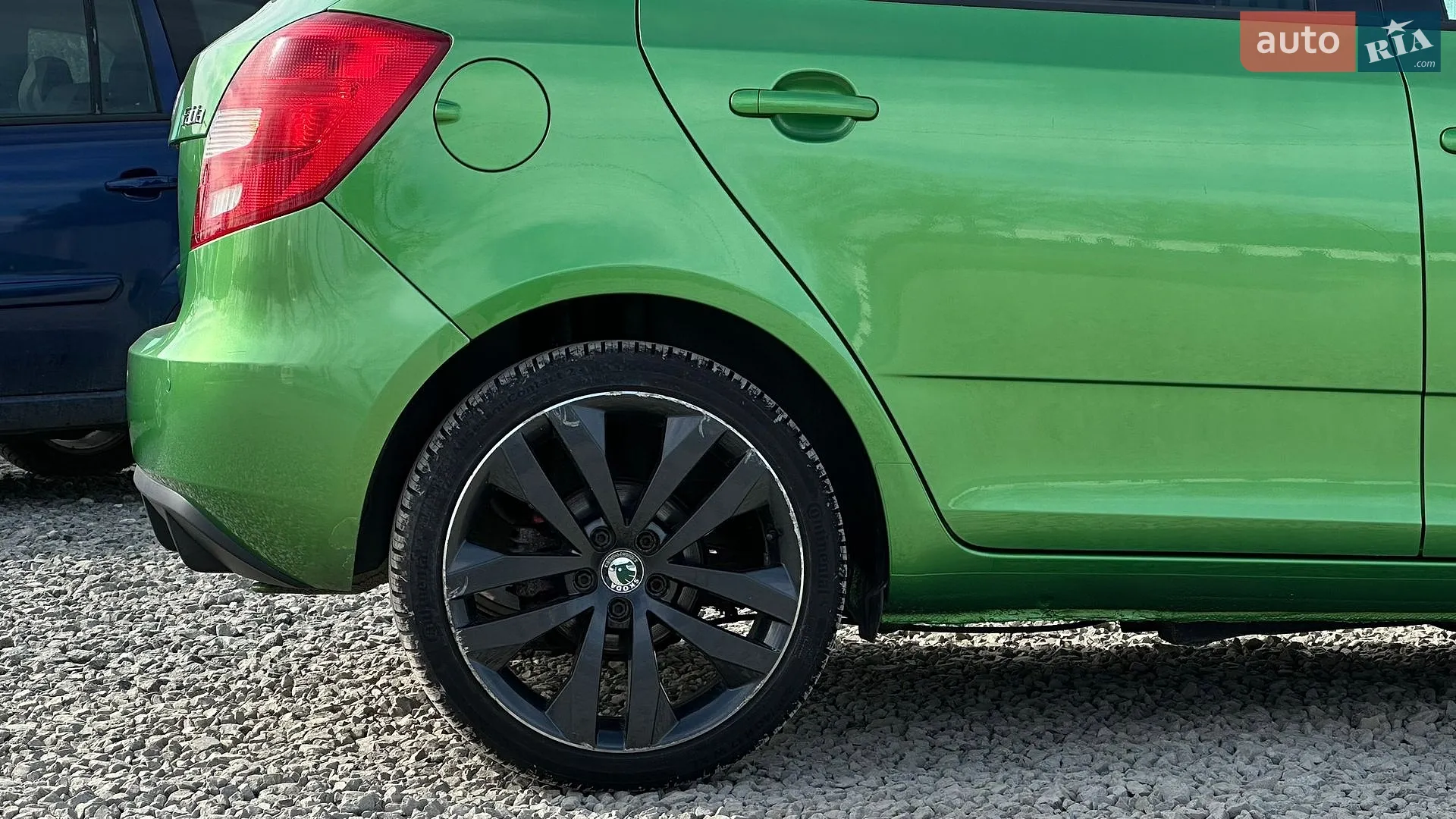 2010 Skoda Fabia - мініатюра 31