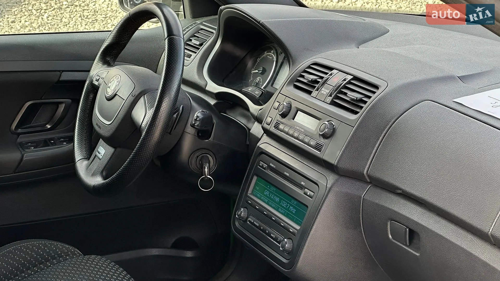 2010 Skoda Fabia - мініатюра 73