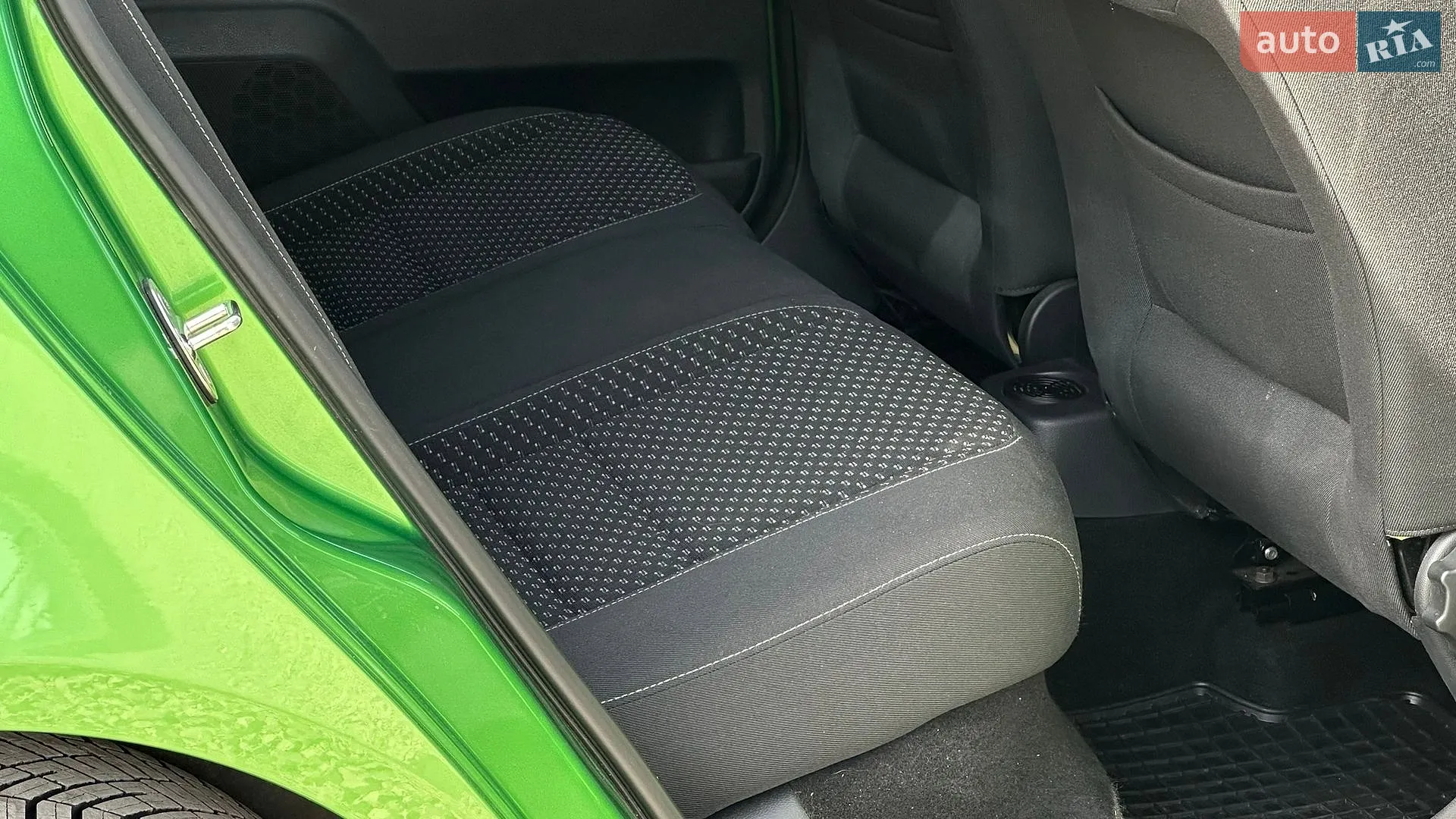 2010 Skoda Fabia - мініатюра 81