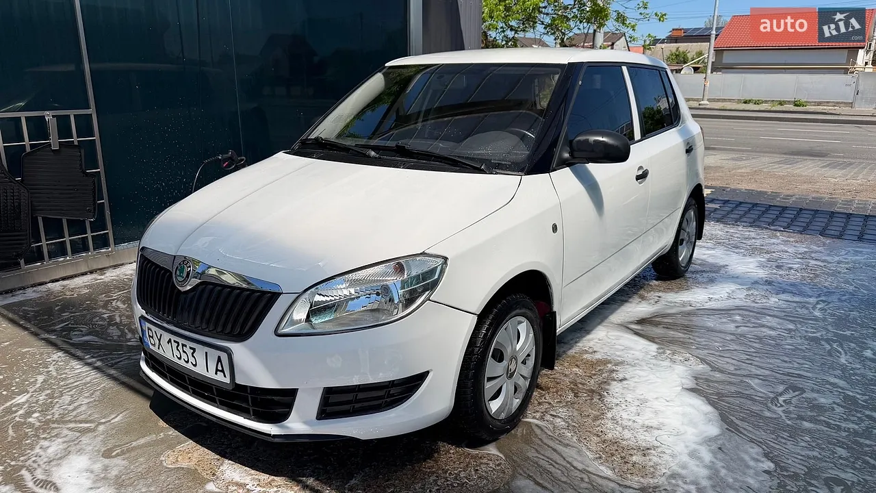 2012 Skoda Fabia - мініатюра 12