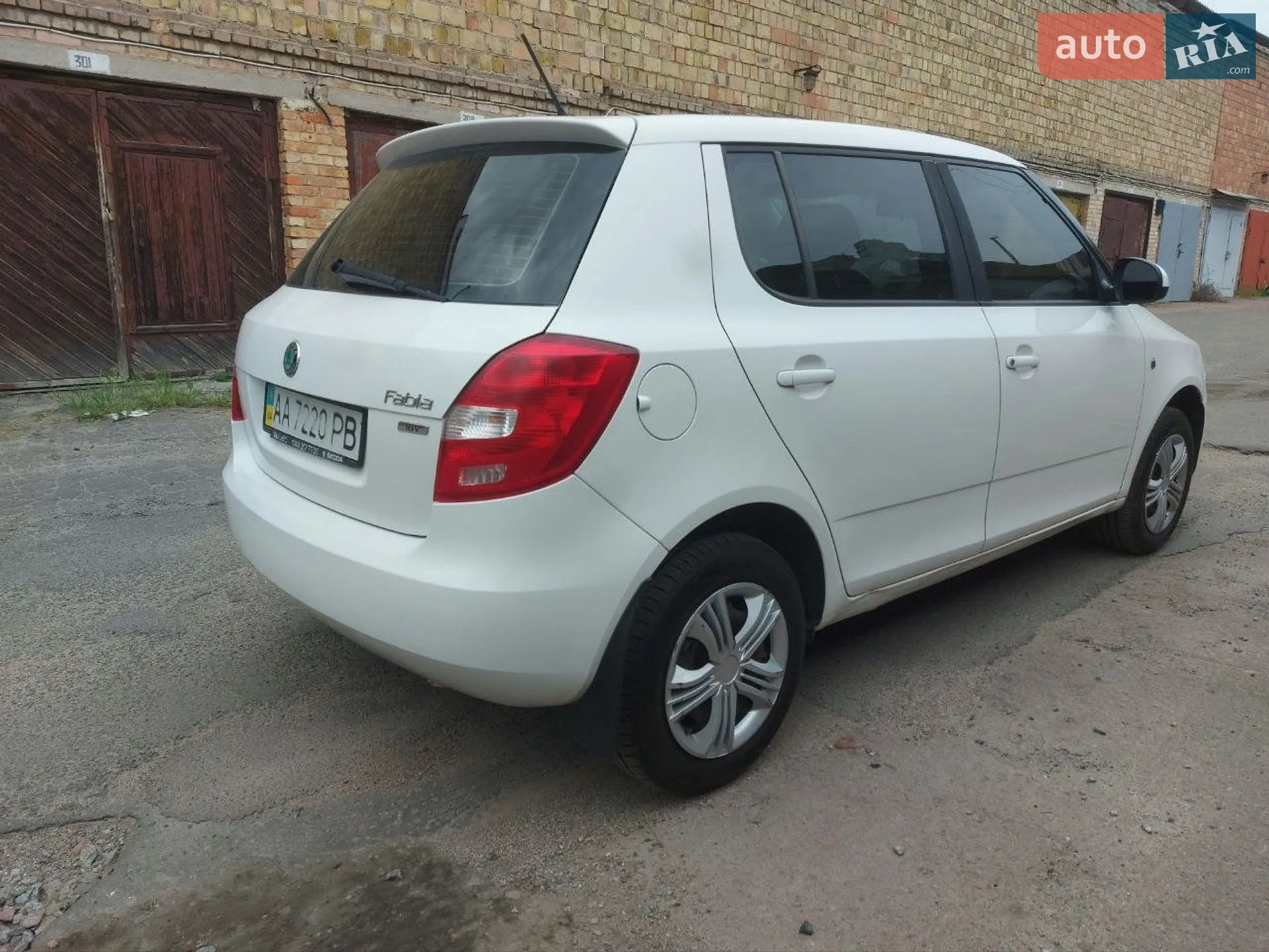 2012 Skoda Fabia - мініатюра 6