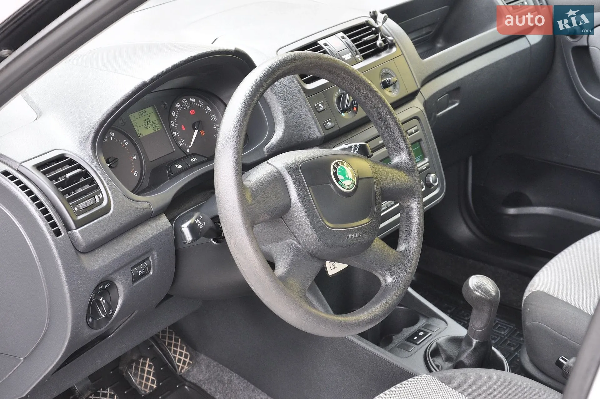 2011 Skoda Fabia - мініатюра 19