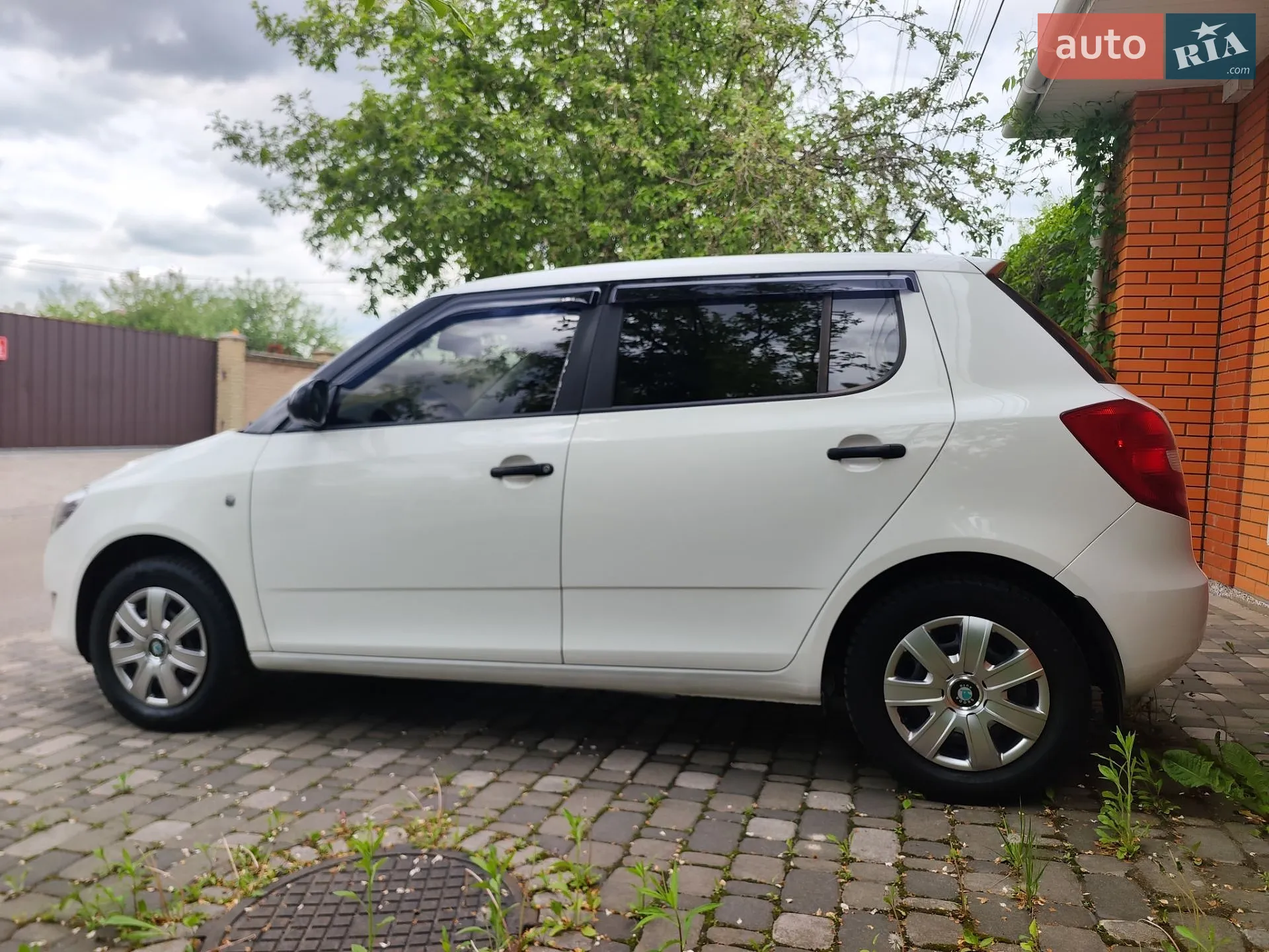 2011 Skoda Fabia - мініатюра 6
