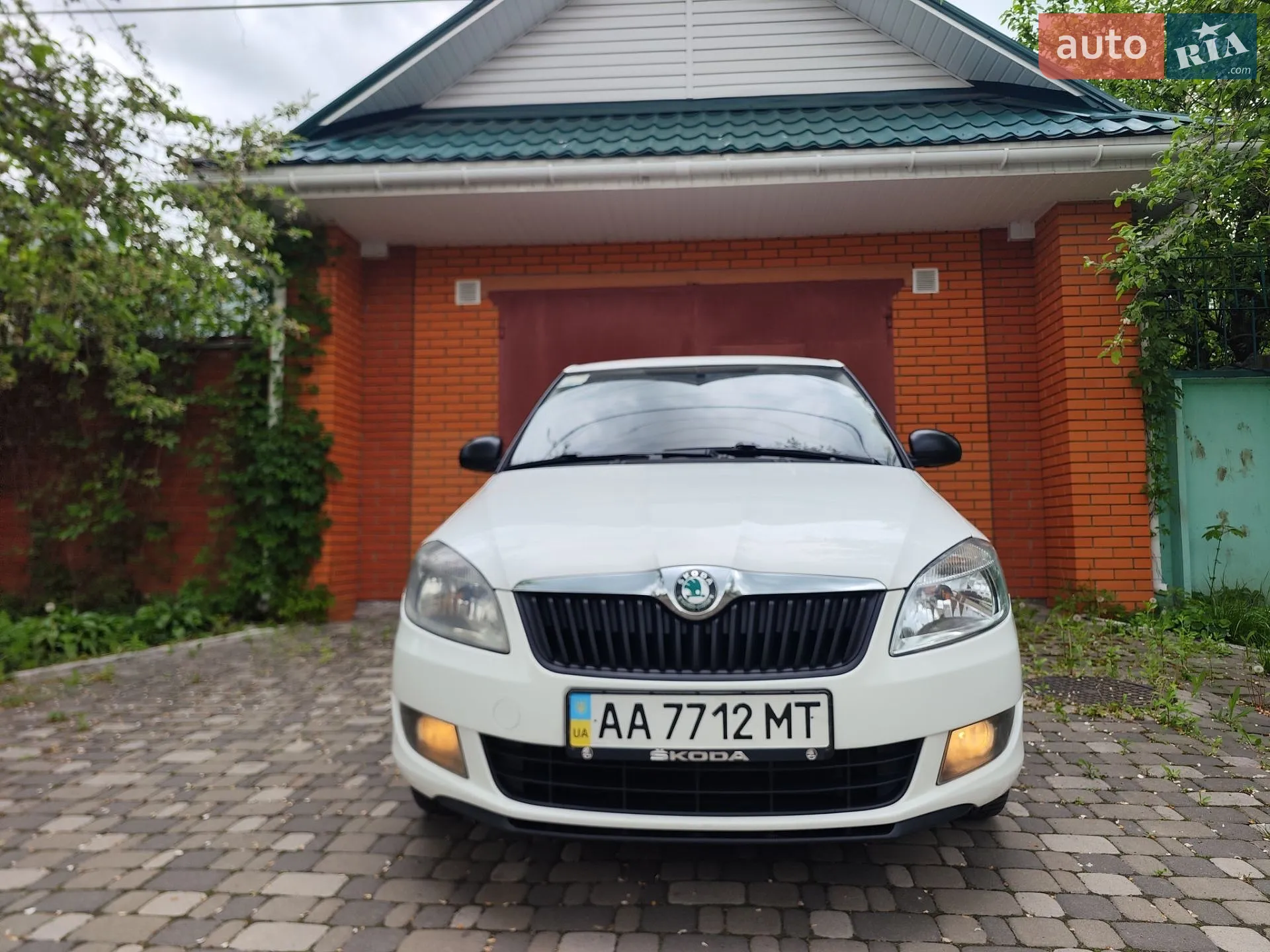 2011 Skoda Fabia - мініатюра 16