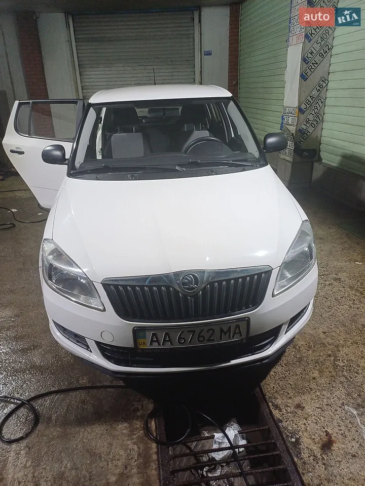 2015 Skoda Fabia - мініатюра 23
