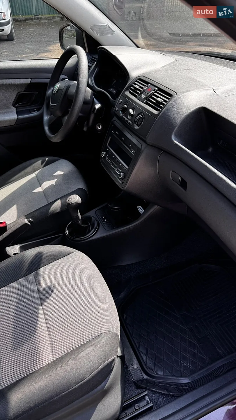 2010 Skoda Fabia - мініатюра 20