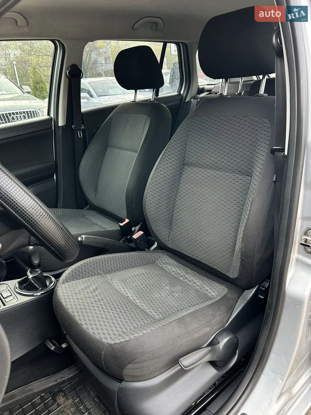 2010 Skoda Fabia - мініатюра 12