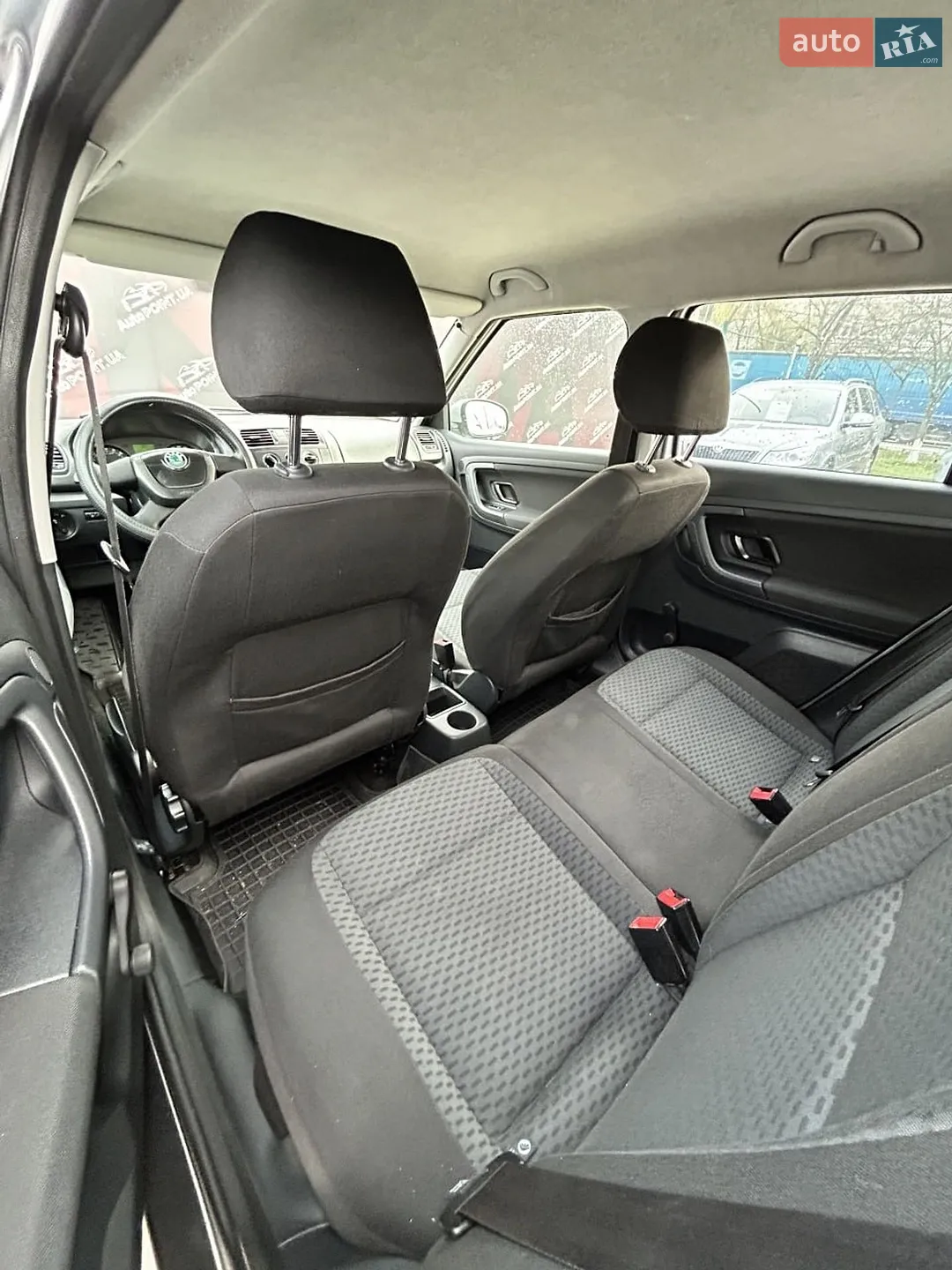2010 Skoda Fabia - мініатюра 20