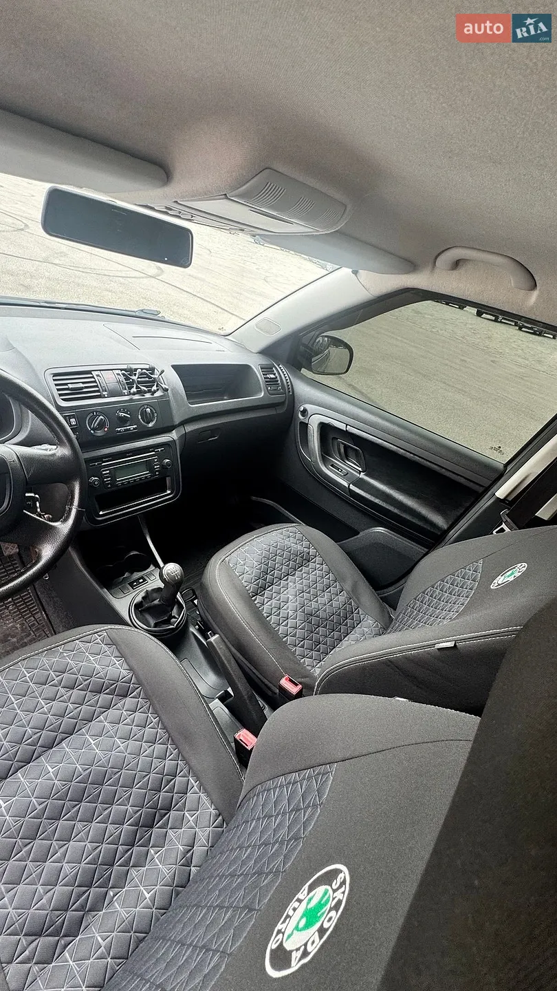 2012 Skoda Fabia - мініатюра 16