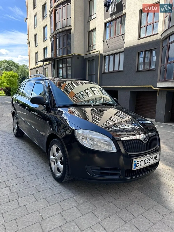 2011 Skoda Fabia - мініатюра 26