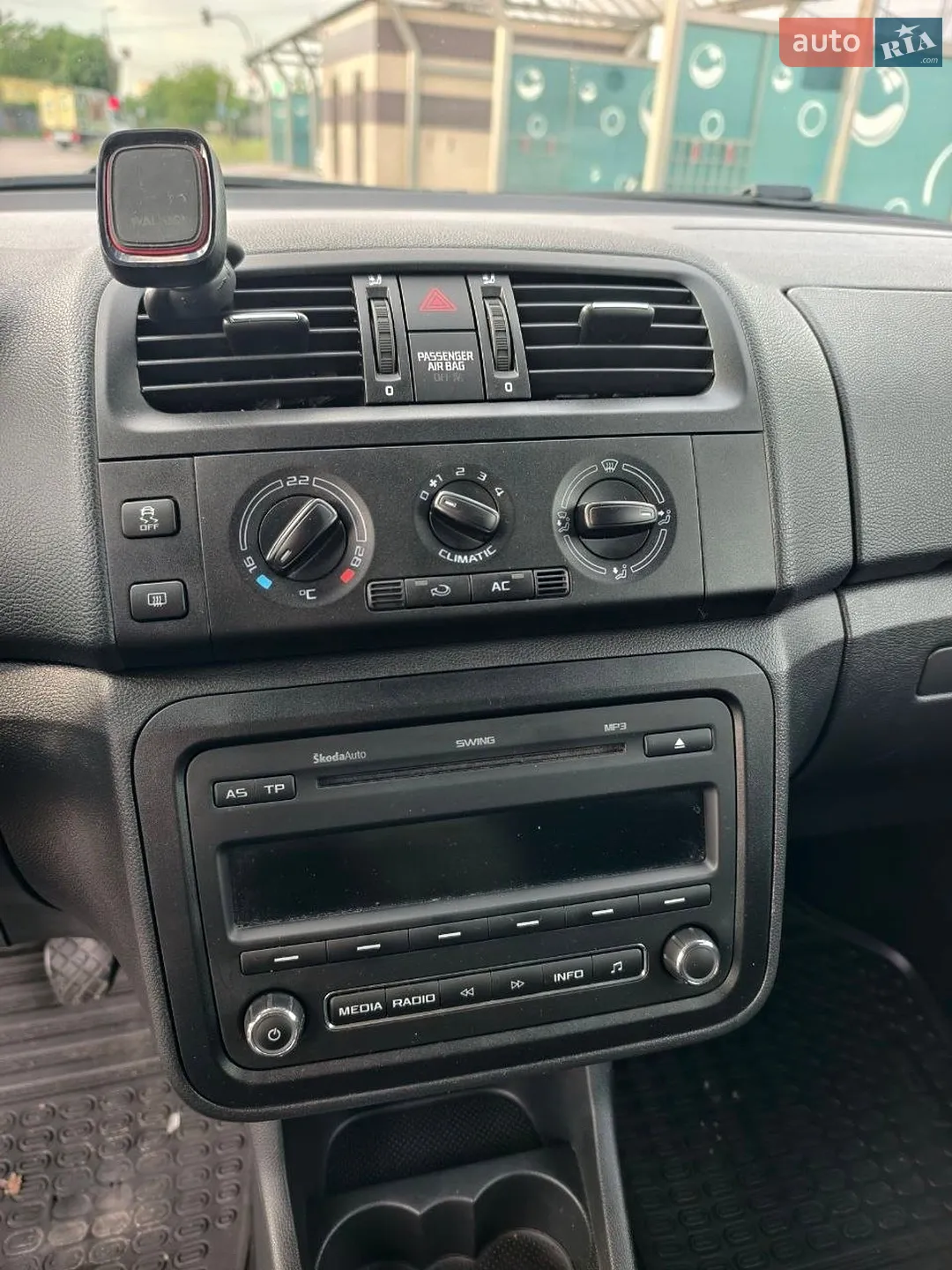 2011 Skoda Fabia - мініатюра 15