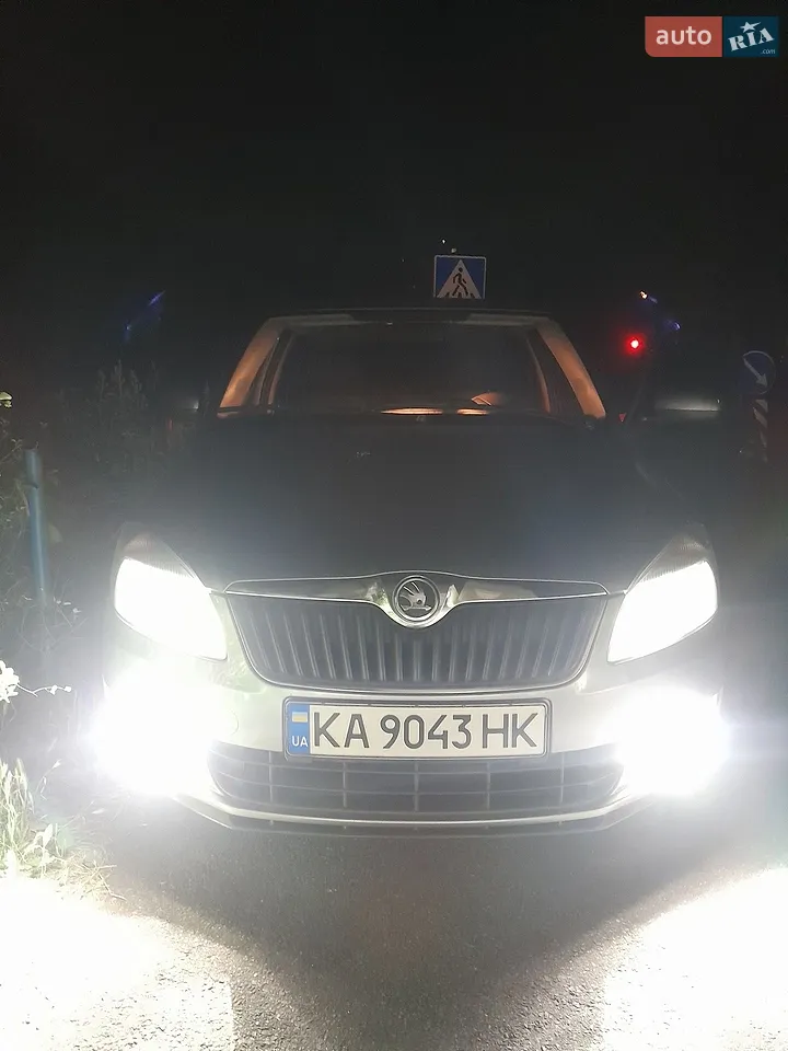 2014 Skoda Fabia - мініатюра 17