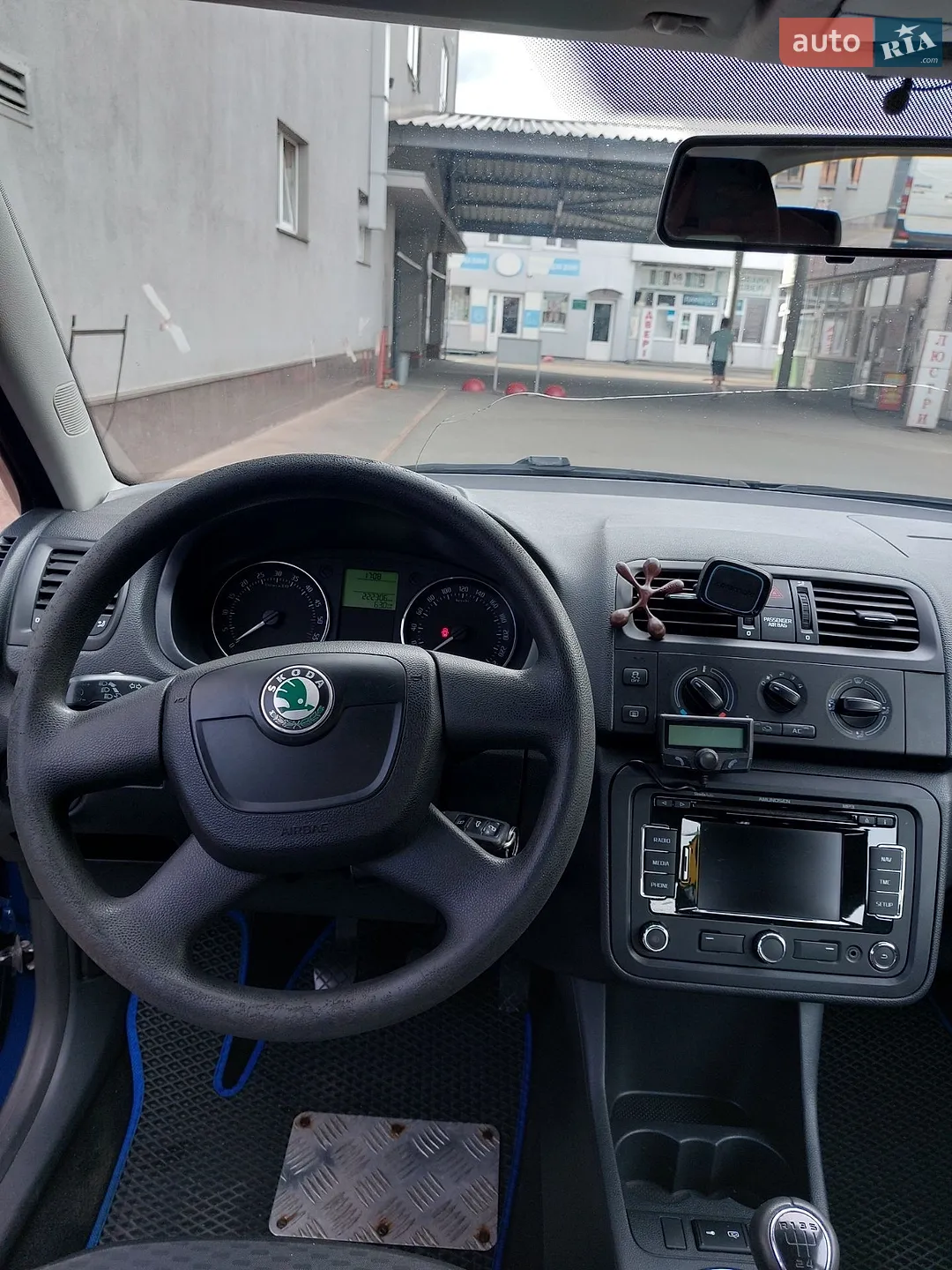 2011 Skoda Fabia - мініатюра 16