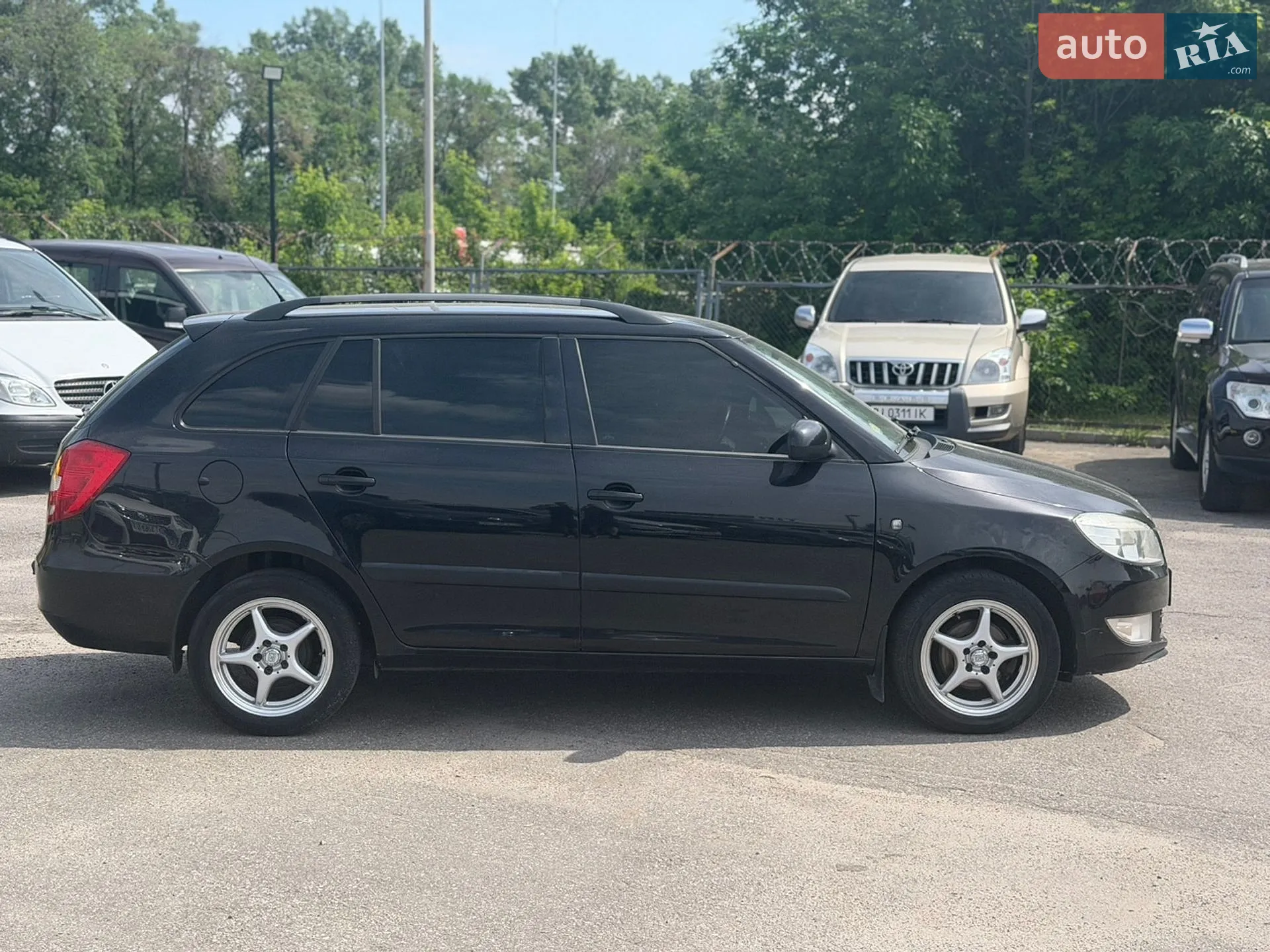 2012 Skoda Fabia - мініатюра 6