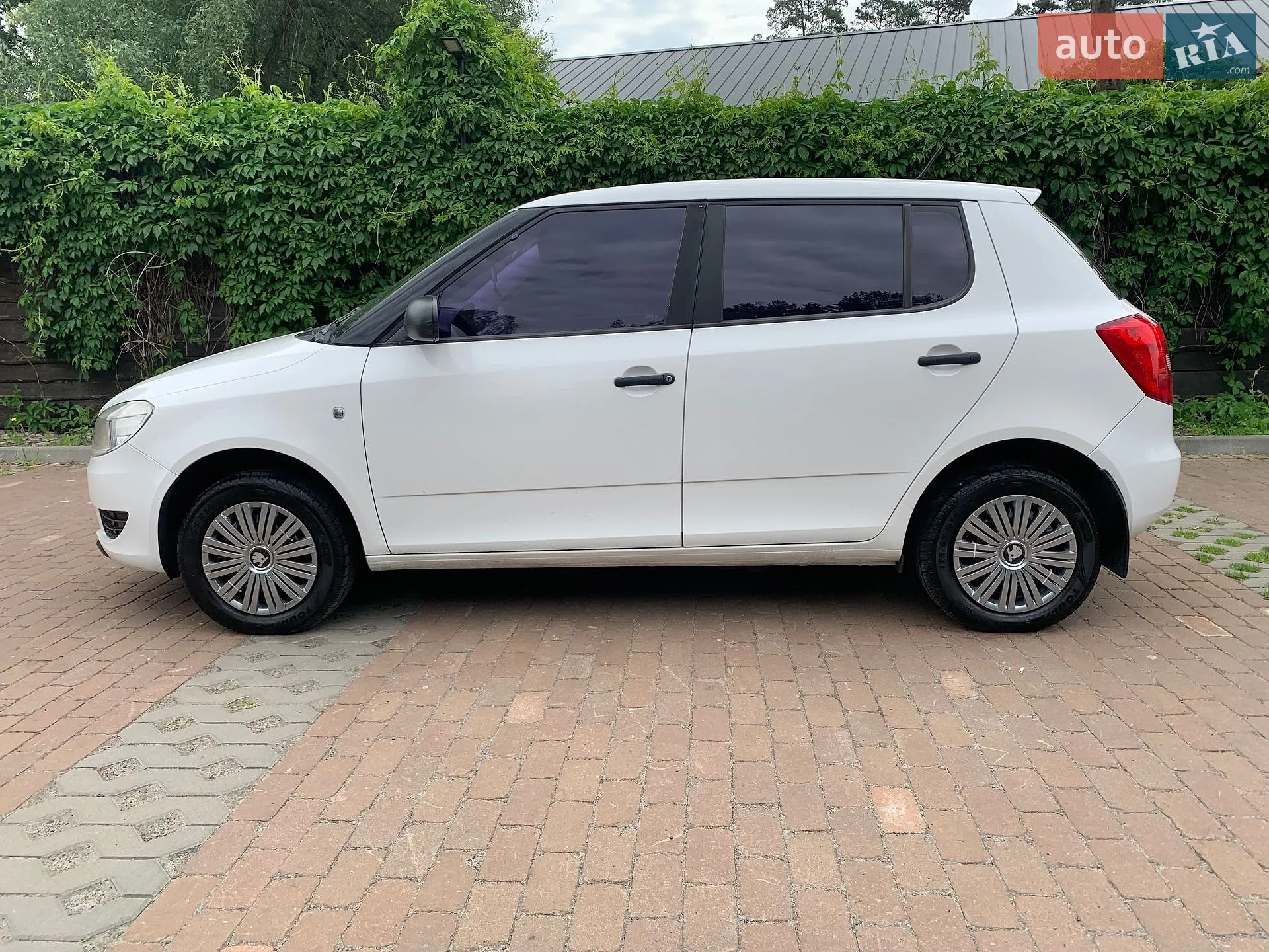2011 Skoda Fabia - мініатюра 23