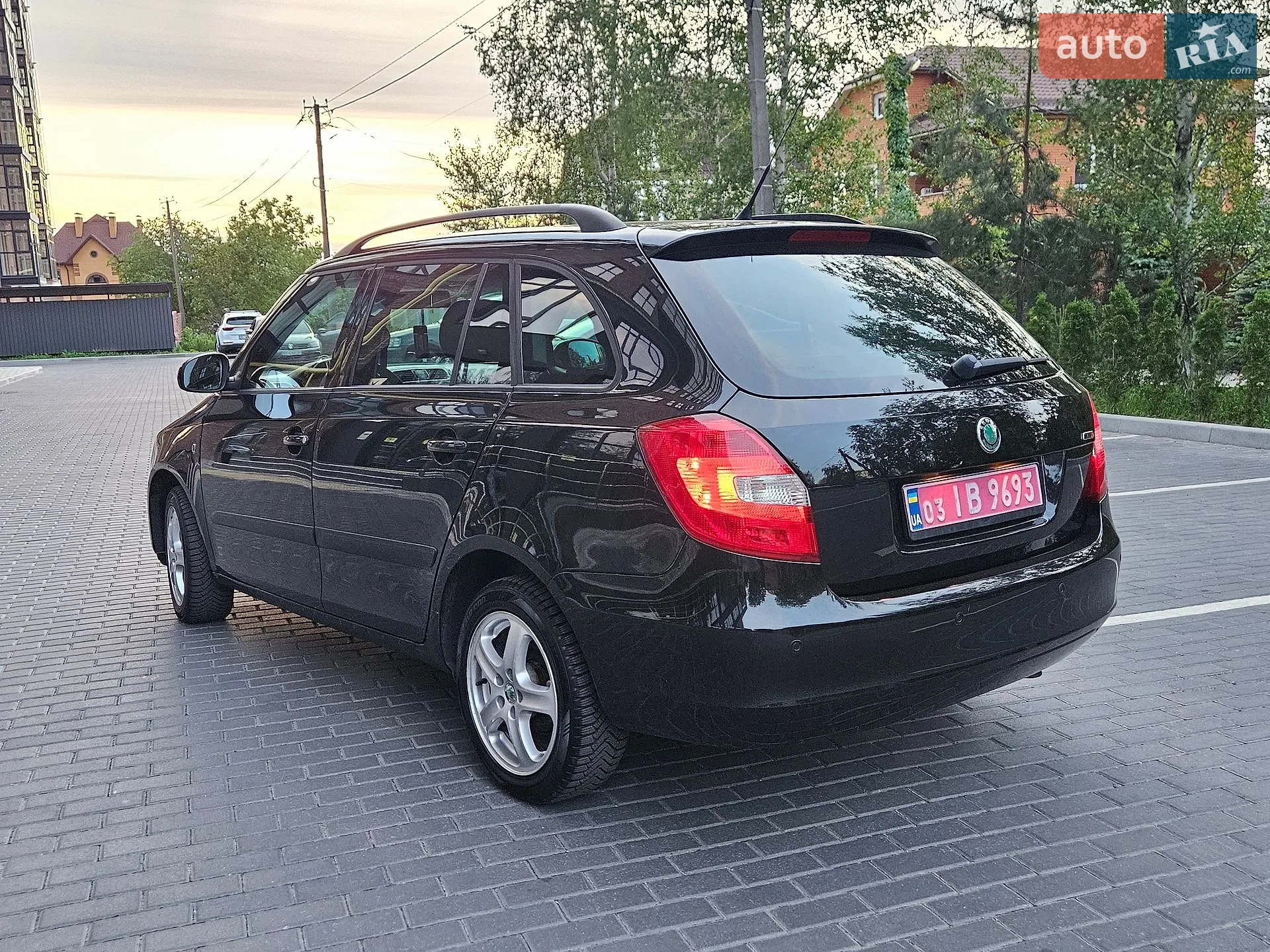 2010 Skoda Fabia - мініатюра 7