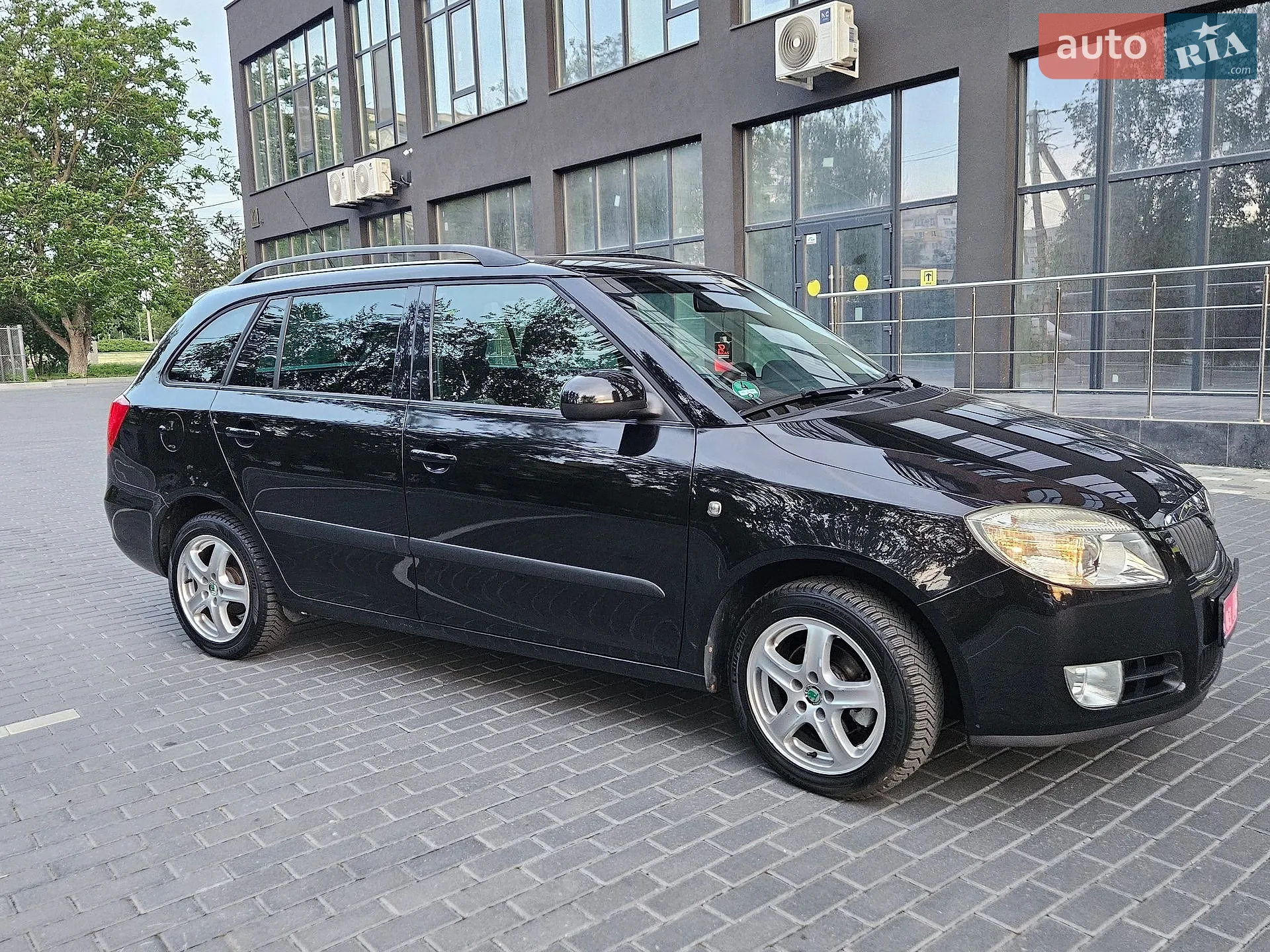 2010 Skoda Fabia - мініатюра 14