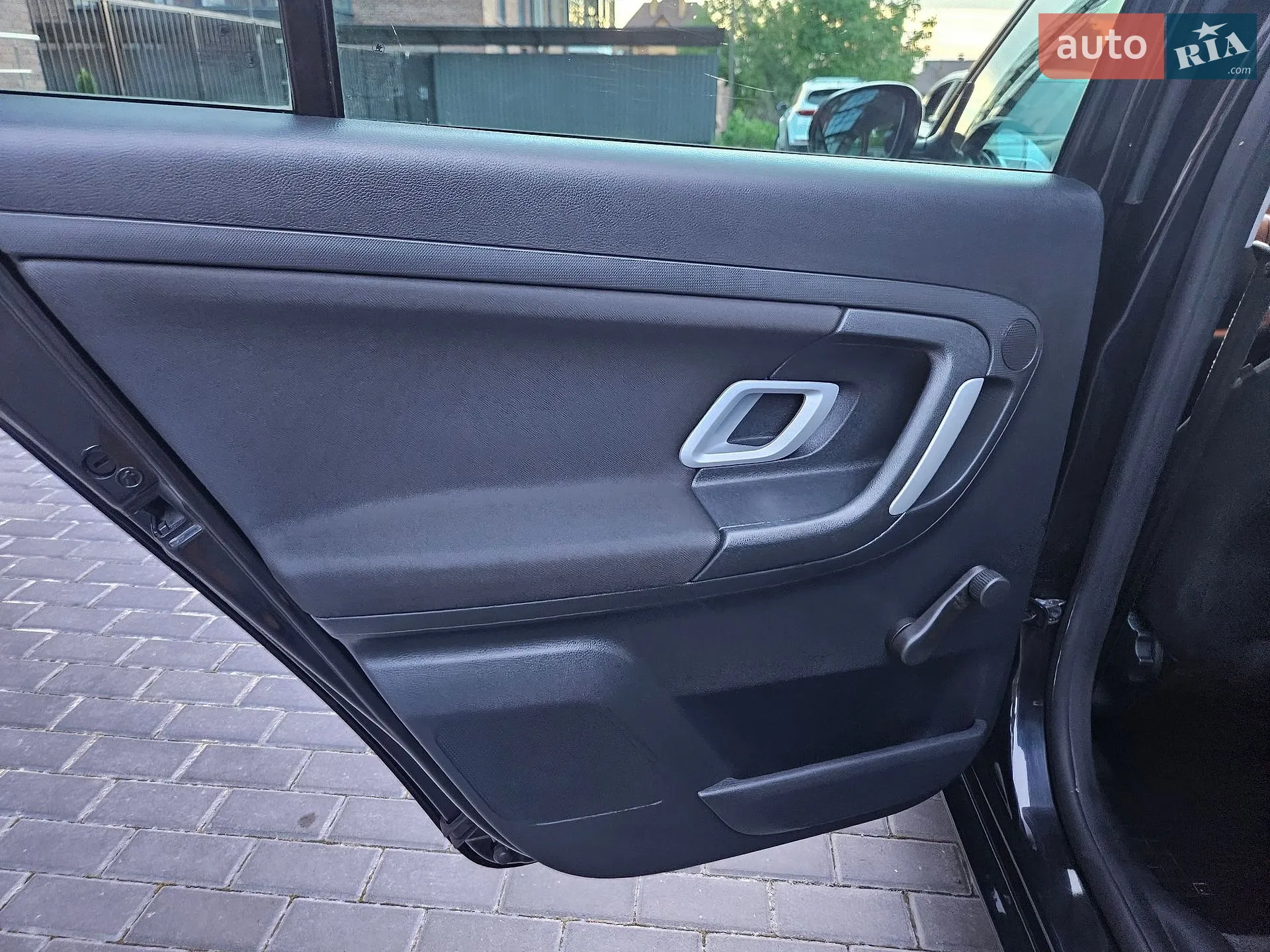 2010 Skoda Fabia - мініатюра 51