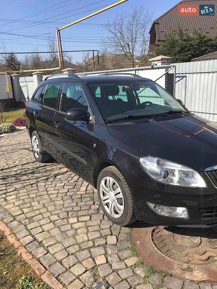 2011 Skoda Fabia - мініатюра 6