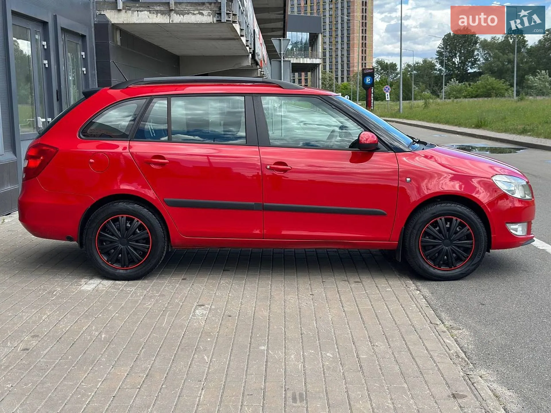 2012 Skoda Fabia - мініатюра 4