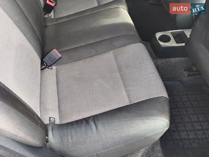 Skoda Fabia 2010 VIN TMB1CB5J8B3095840 фото оголошення 7 з 41
