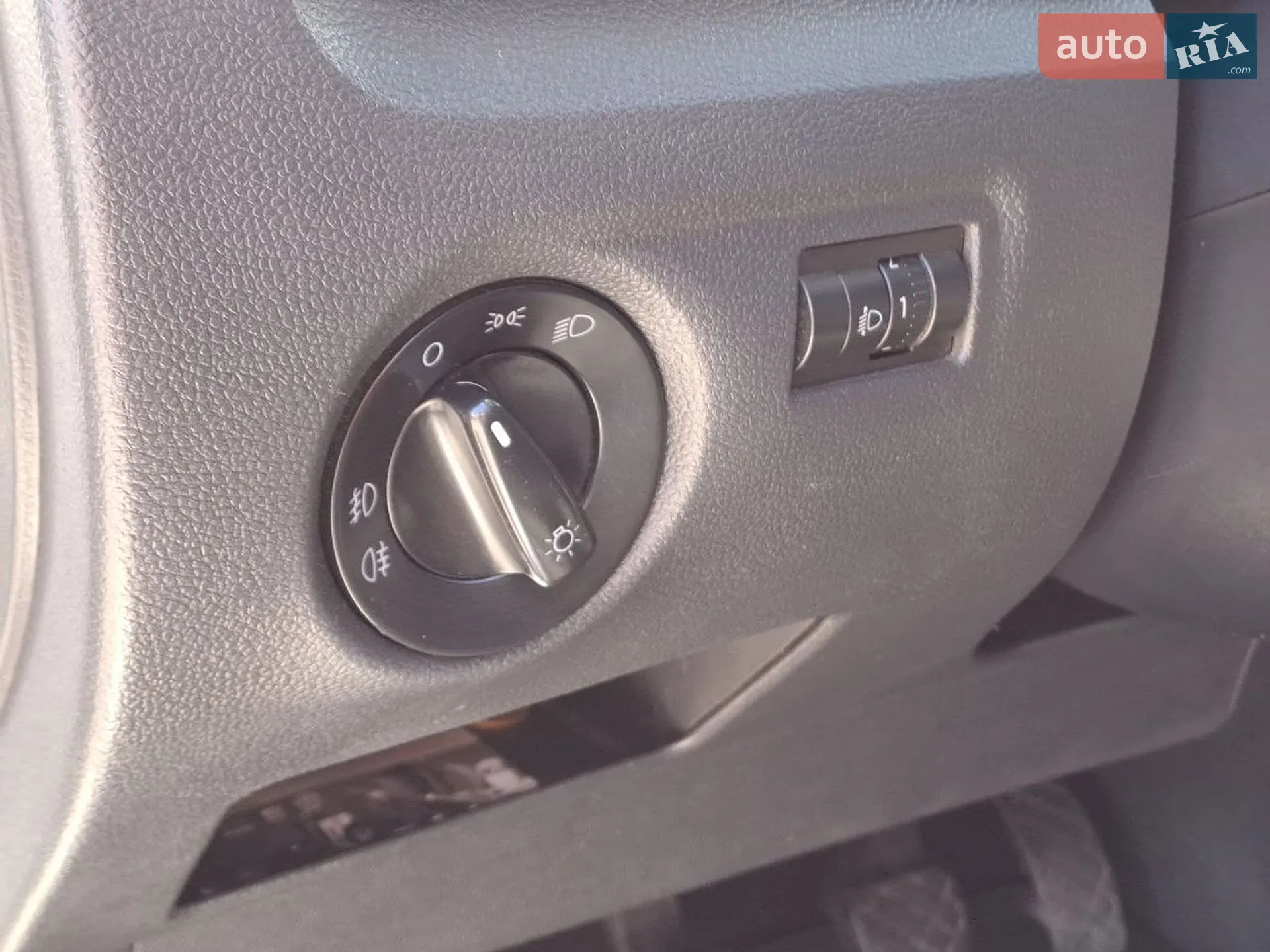2012 Skoda Fabia - мініатюра 13