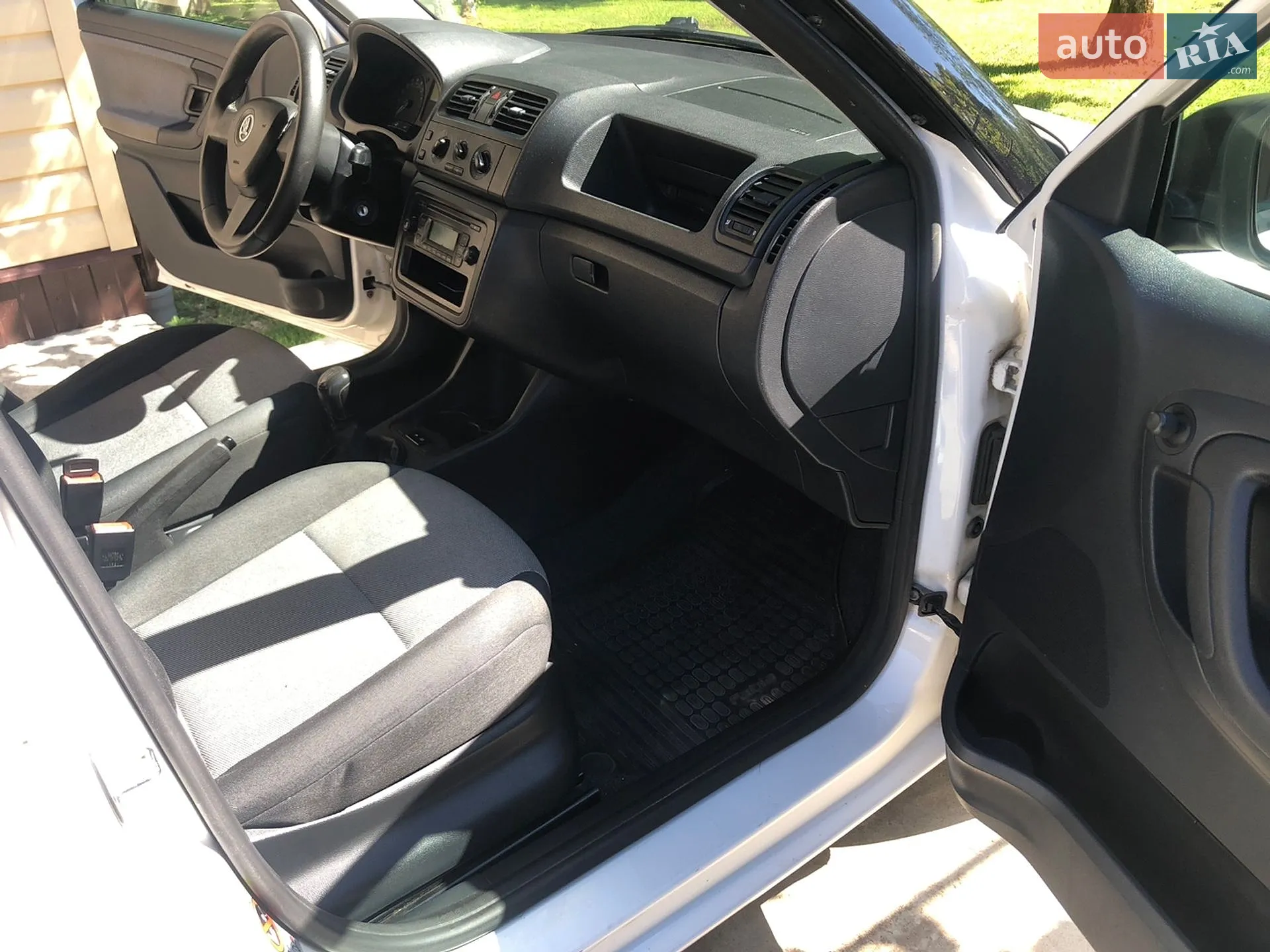 2013 Skoda Fabia - мініатюра 21