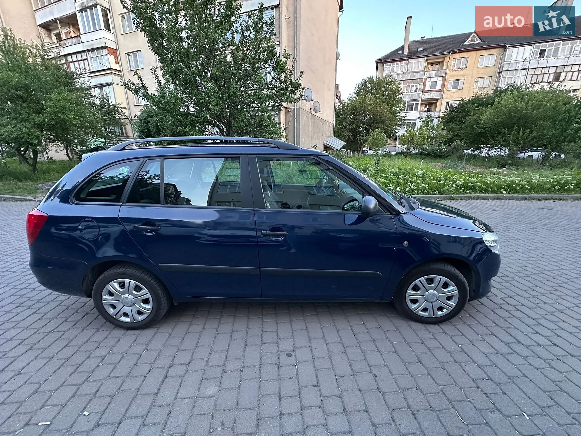 2011 Skoda Fabia - мініатюра 3