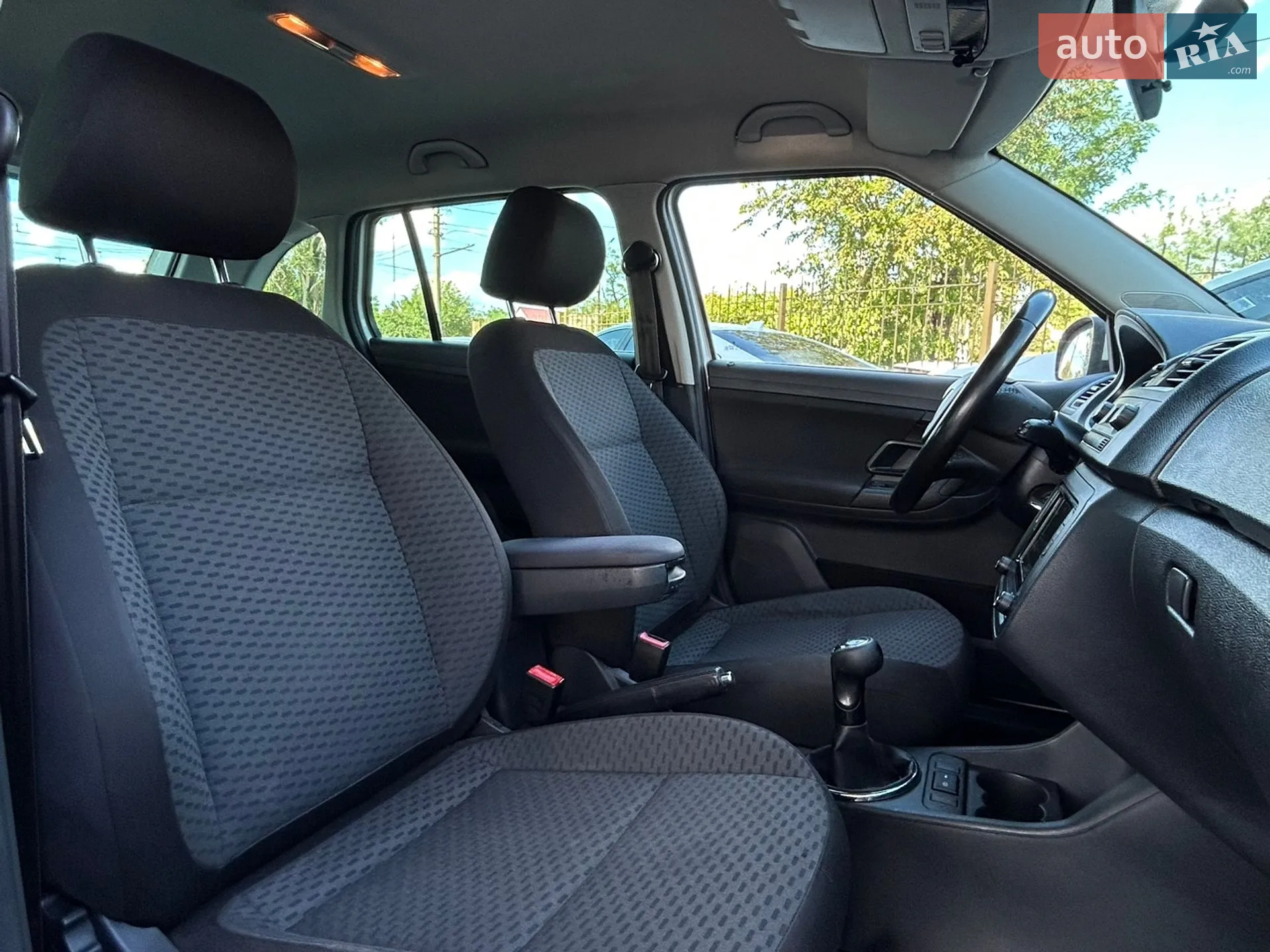 2012 Skoda Fabia - мініатюра 8