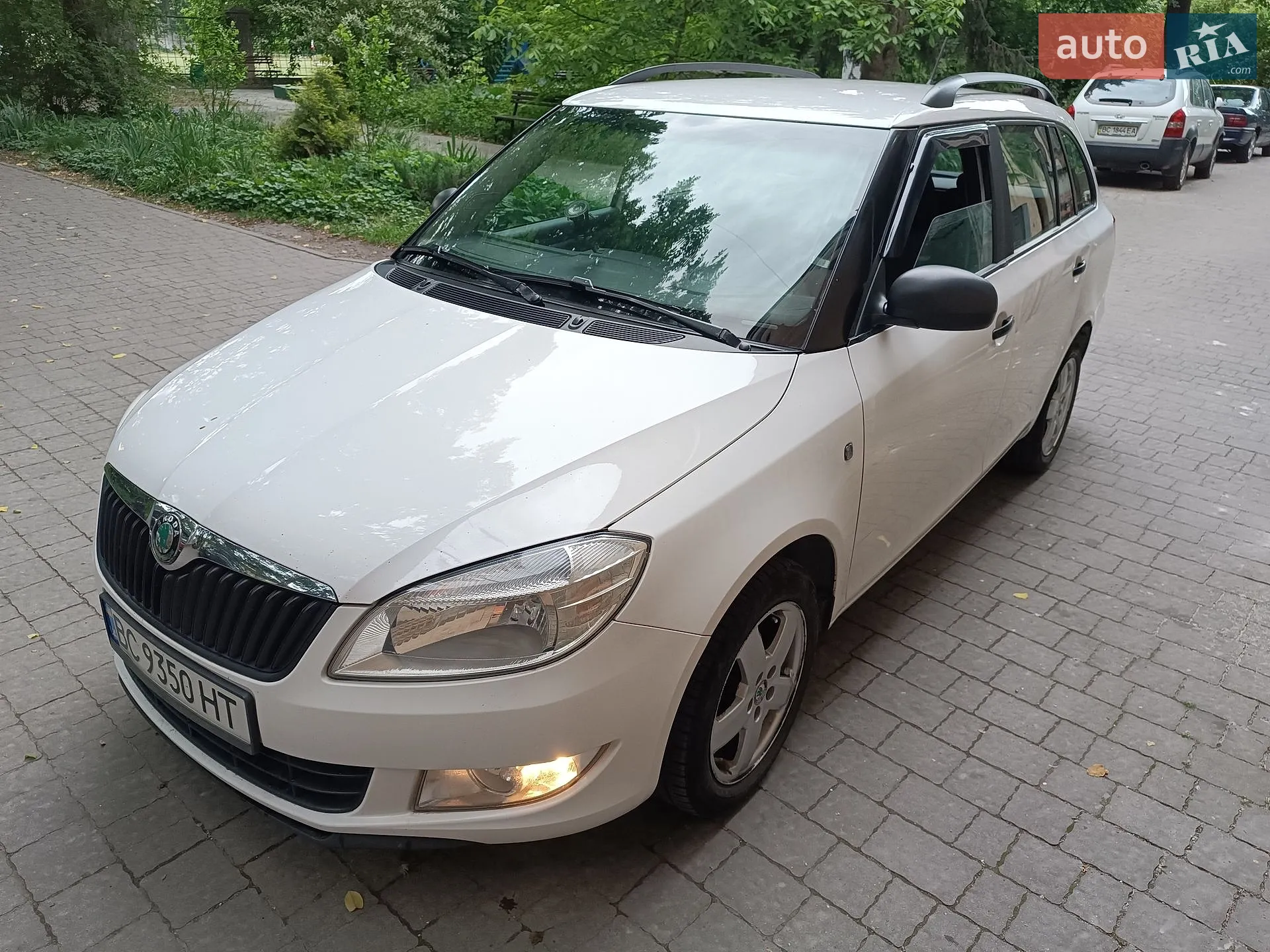 2011 Skoda Fabia - мініатюра 3