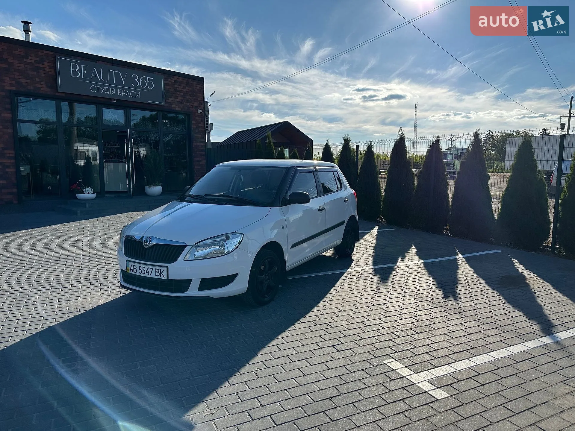 2011 Skoda Fabia - мініатюра 3